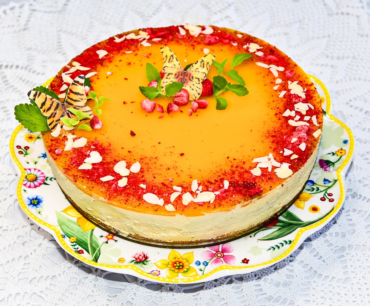 Mango mousse suhruvaba gluteeni vaba koorene tort mandli biskviit Mango mousse suhruvaba gluteeni vaba koorene tort mandli biskviit