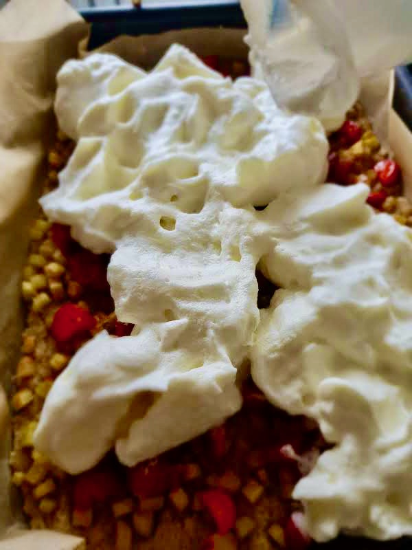 Sugar-free Rhubarb strawberry meringue cake Almond flour from shortcrust pastry