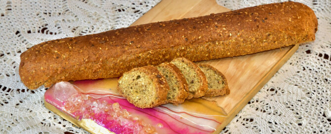 Golden Stevia Psyllium husk kiudaine ja Kuldse linaseemne jahust Madalate Süsivesikute sisaldusega ehk Low Carb, Gluteenivaba, Suhkruvaba pikk sai ehk Prantsuse Baquette